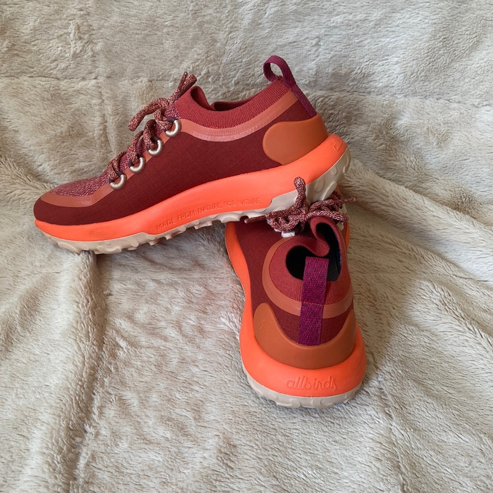 Allbirds men's Trail Runners SWT men's size 10 limited addition color Diablo.